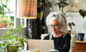 How to Get First Customers for Business How to Get First Customers for Business